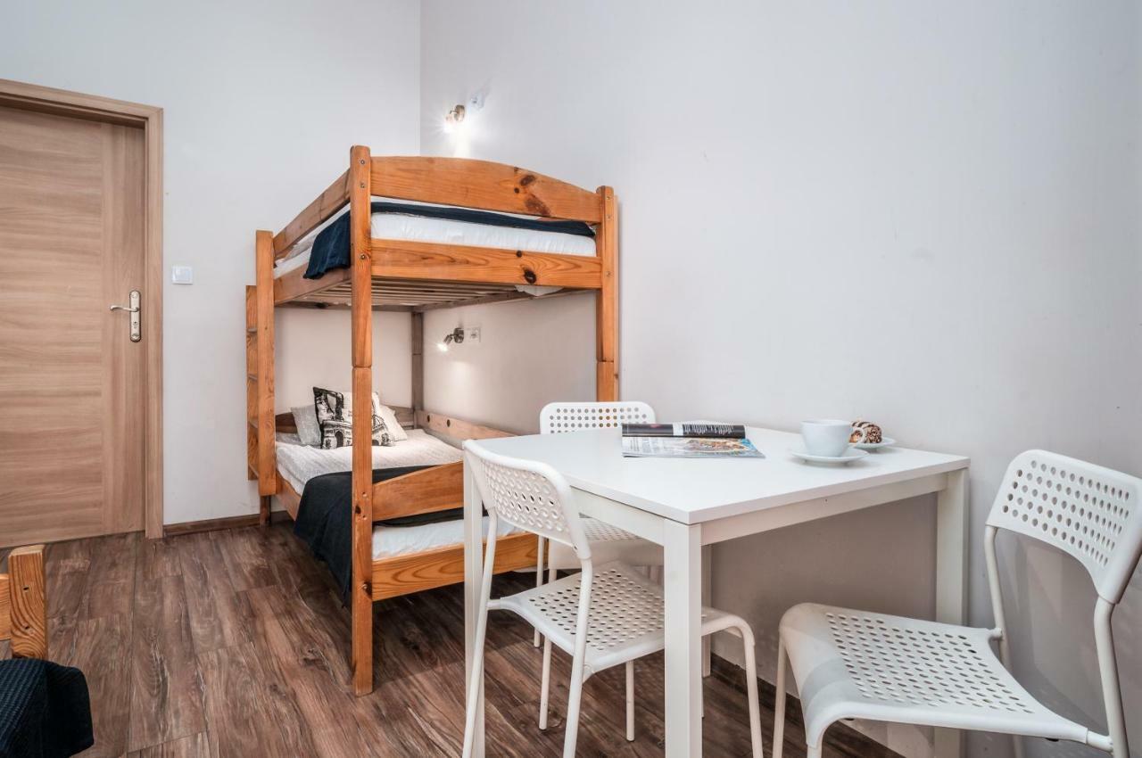 Puffa Hostel Lux Warszawa Eksteriør billede