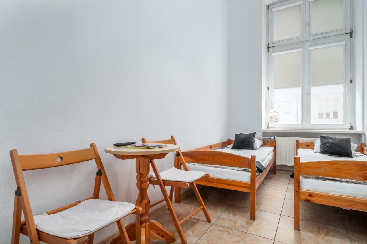 Puffa Hostel Lux Warszawa Eksteriør billede