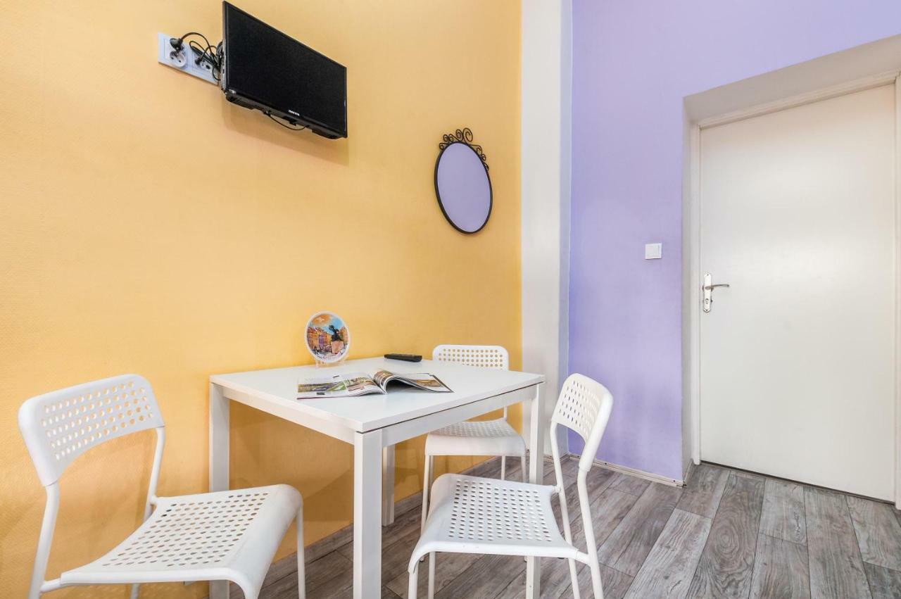 Puffa Hostel Lux Warszawa Eksteriør billede